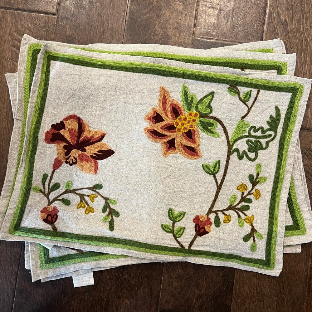 Williams Sonoma Floral Embroidered Table Linens - Green and Brown - set of 6